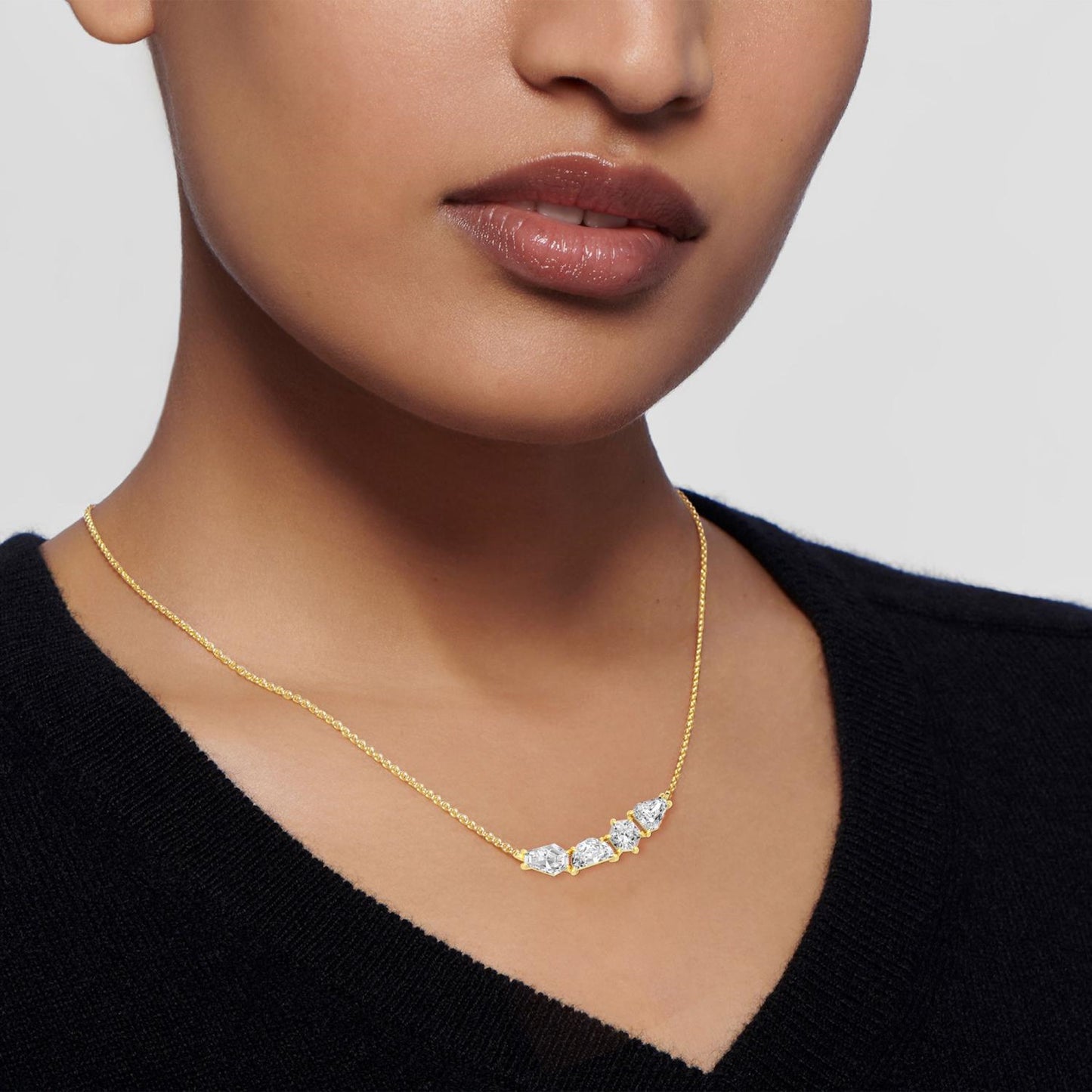 Aurelia mixed shape bar pendant by Lumeniri with 0.47 ctw lab grown diamonds in minimalist design