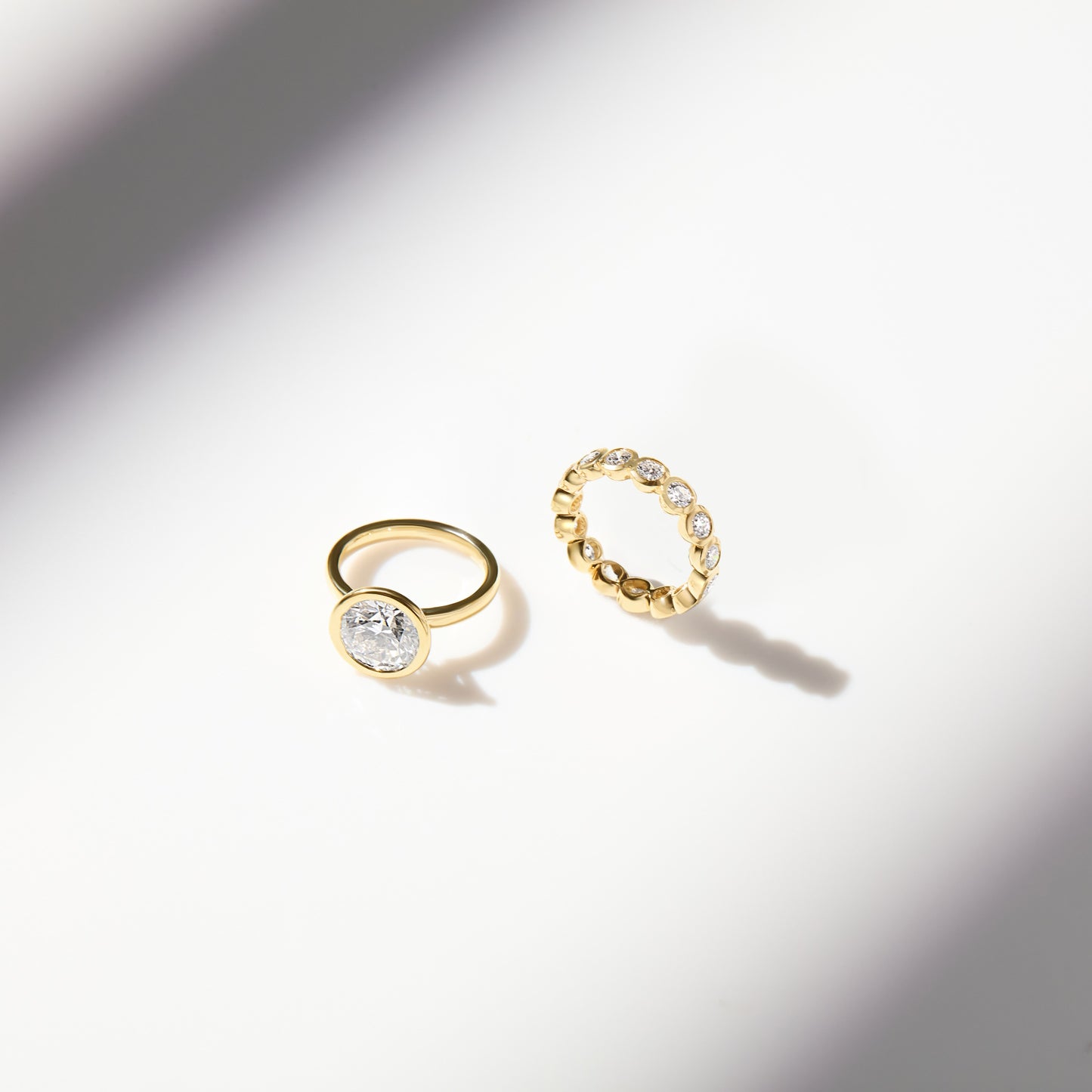 Stackable_Nova_Eternity_Band_by_Lumeniri_with_round_brilliant_diamonds_in_a_classic_single