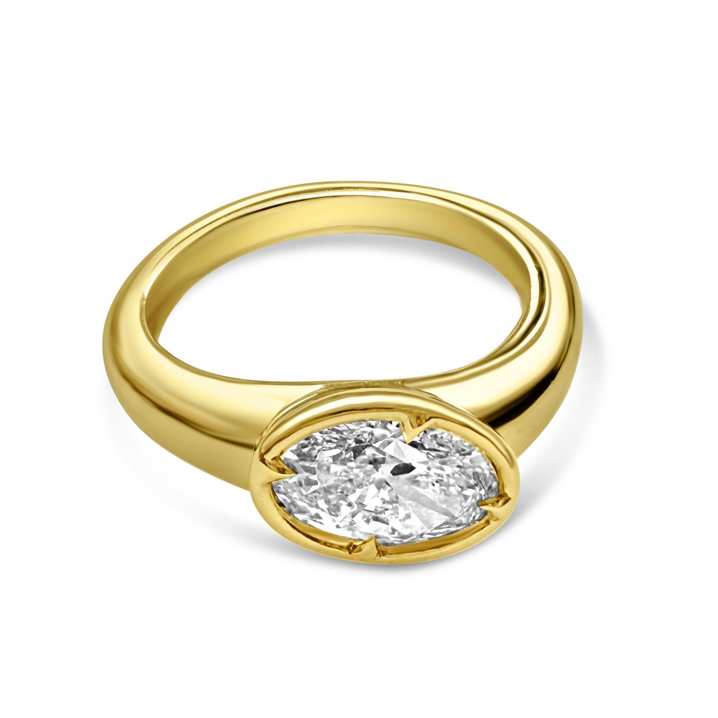 The Valora 1.04ct IGI Certified Oval Lab-Grown Diamond Pinky Ring in 14K Yellow Gold by Lumeniri