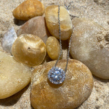 Lumeniri 14K Gold Round Halo Diamond Pendant Necklace